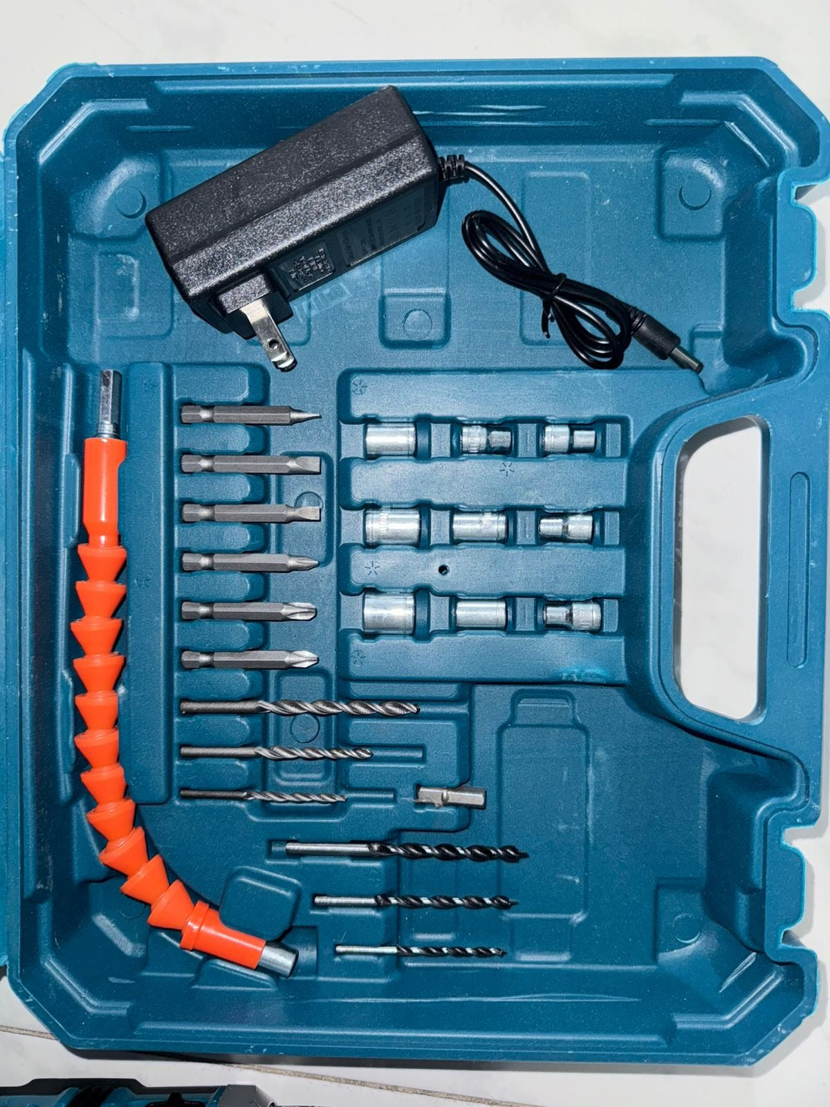 TALADRO MAKITA 128V PERCUTOR